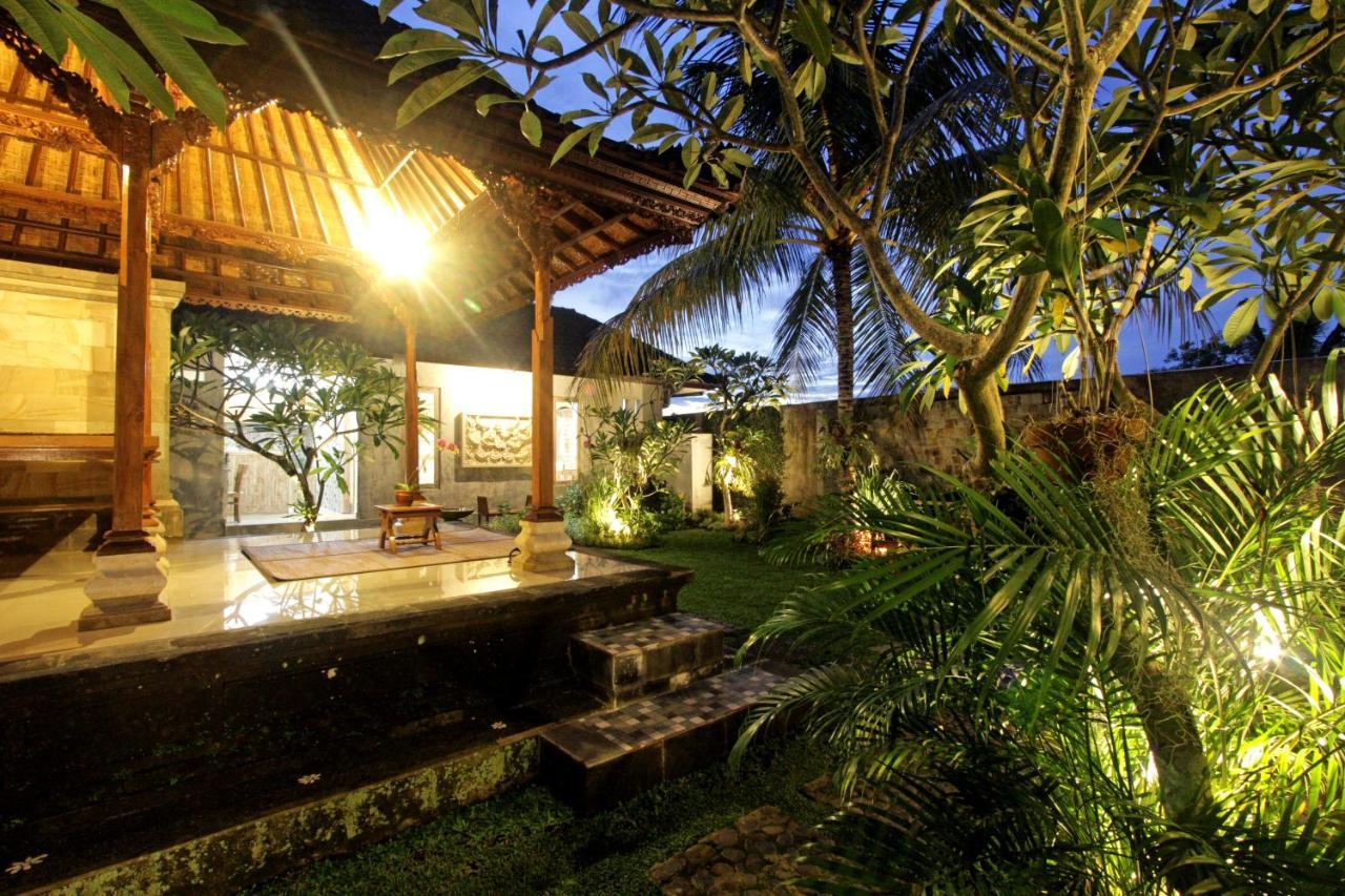 Sari House Ubud - Balinese Style Homestay Extérieur photo