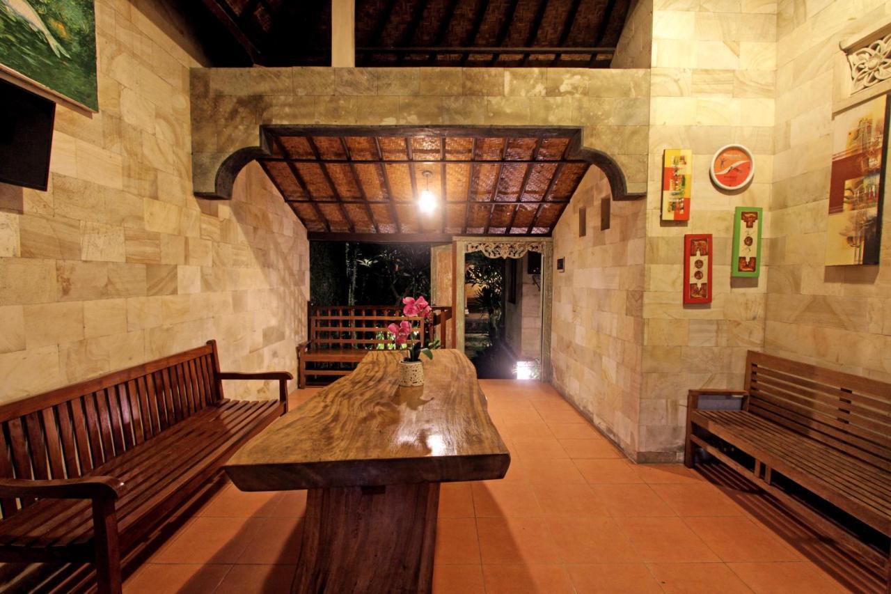 Sari House Ubud - Balinese Style Homestay Extérieur photo