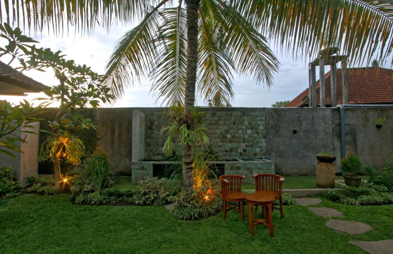 Sari House Ubud - Balinese Style Homestay Extérieur photo