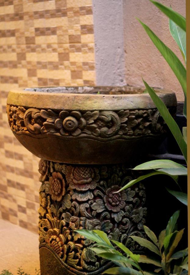 Sari House Ubud - Balinese Style Homestay Extérieur photo