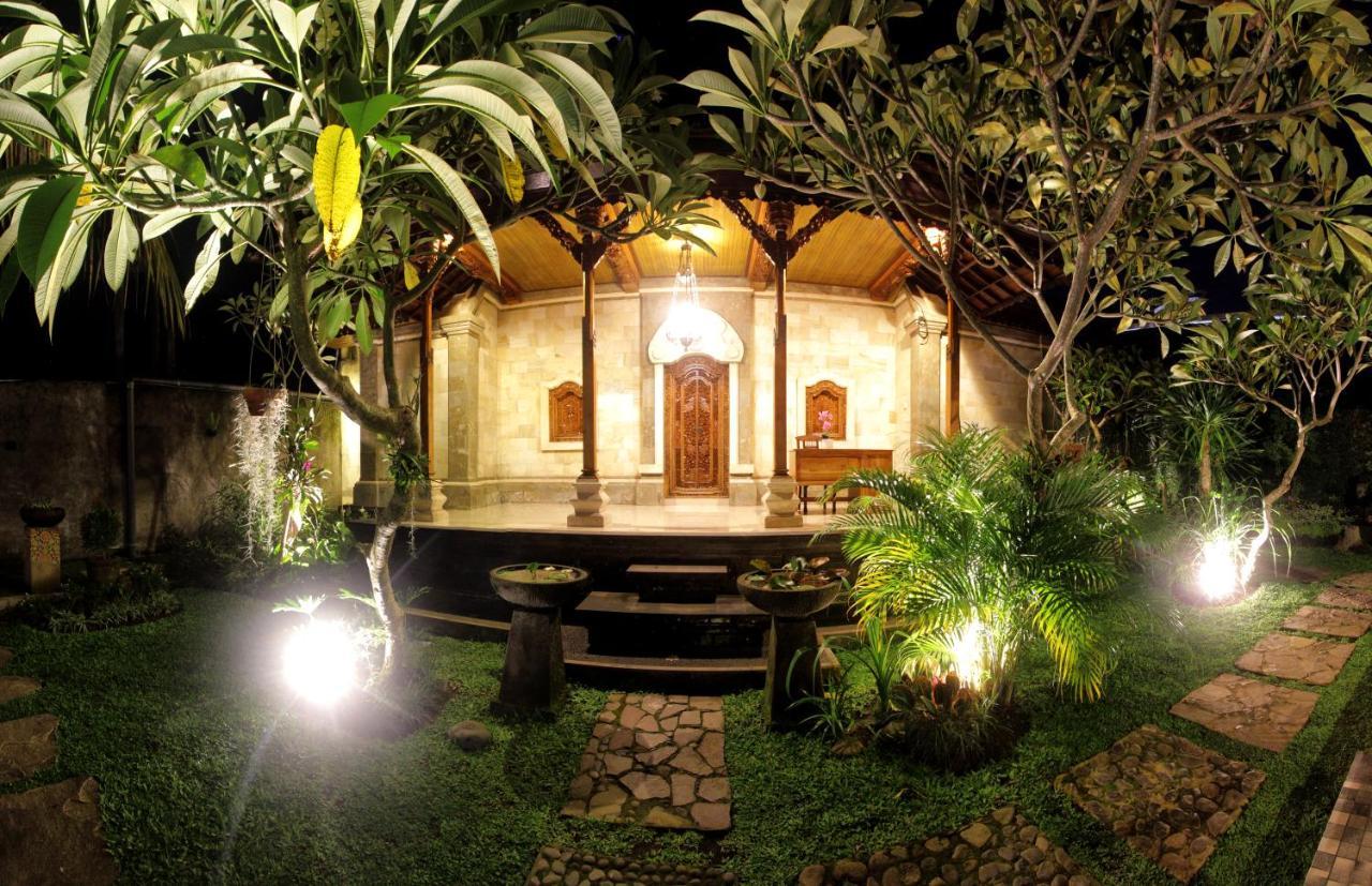 Sari House Ubud - Balinese Style Homestay Extérieur photo