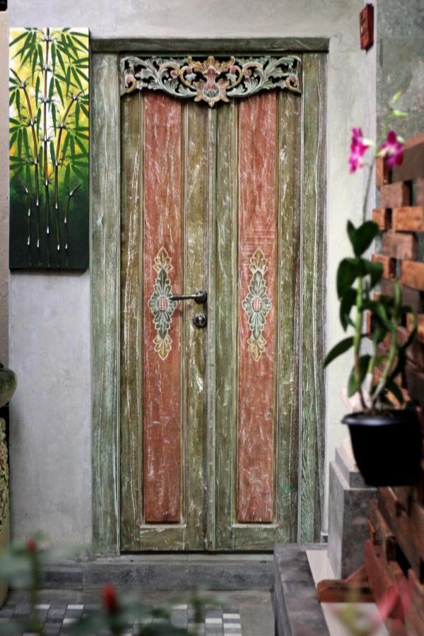 Sari House Ubud - Balinese Style Homestay Extérieur photo