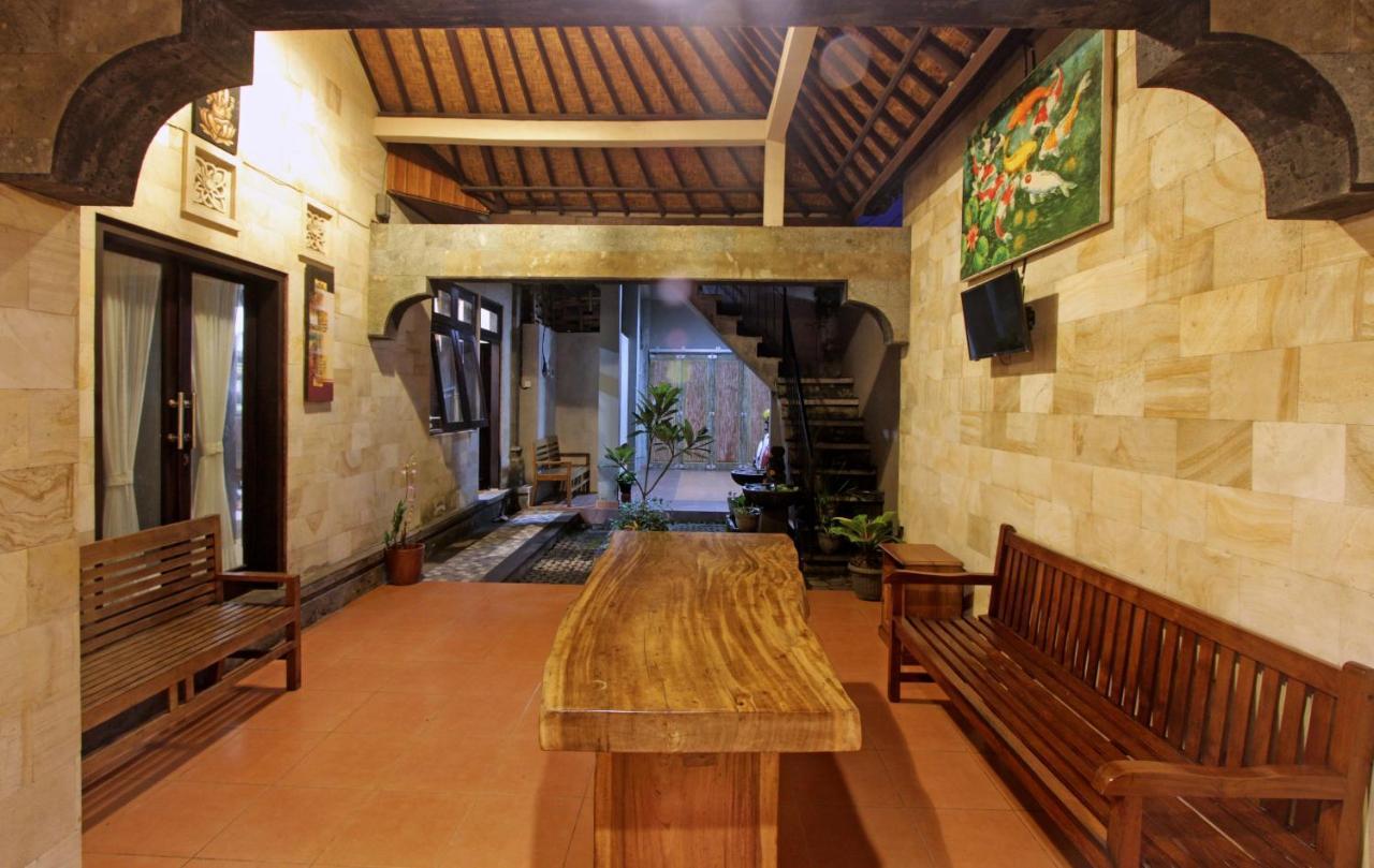 Sari House Ubud - Balinese Style Homestay Extérieur photo